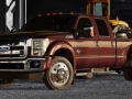 2015 Ford F-450 front angle