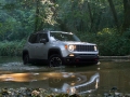 2015 Jeep Renegade offroad