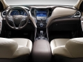 2016 Hyundai Grand Santa Fe interior