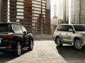 2016 Lexus LX Front and back