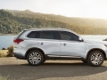 2016 Mitsubishi Outlander Side View