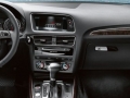 2016 Audi Q5 interior front view