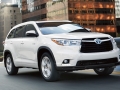 2016 Toyota Highlander Hybrid front angle white