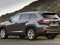 2016 Toyota Highlander rear view side