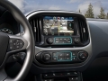Interior 2017 Chevrolet Colorado controls