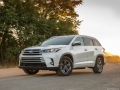 2017 Toyota Highlander exterior