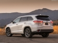 2017 Toyota Highlander rear left side