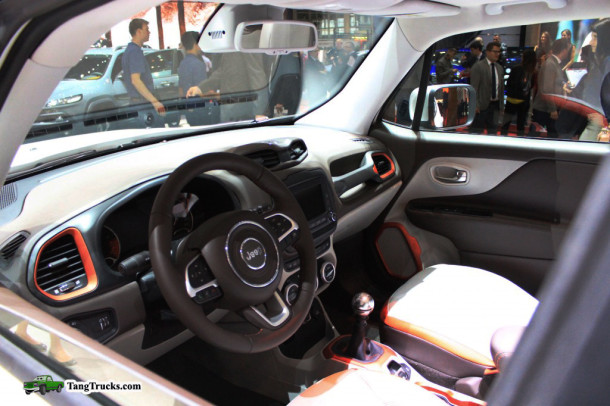 2014 Jeep Renegade interior