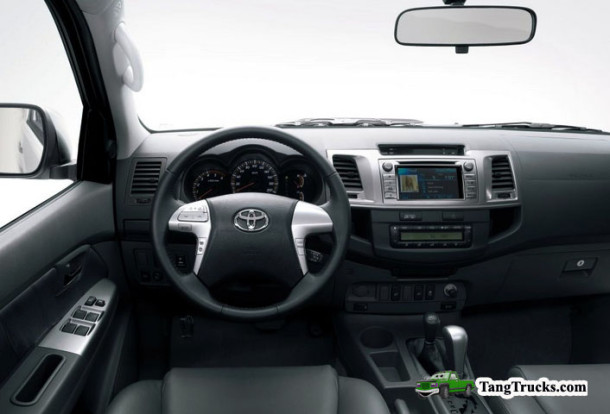 2014 Toyota Hilux Diesel interior