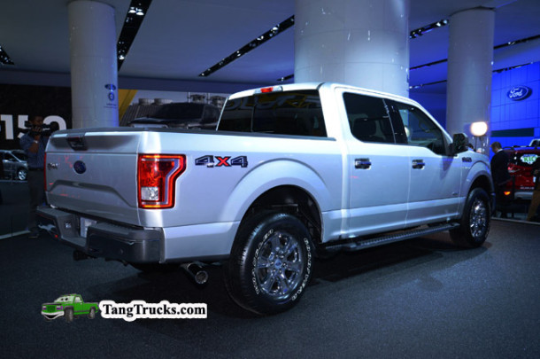 2015 Ford F-150 SVT Raptor back