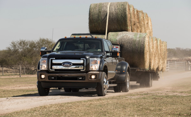 2015 Ford F-350 towing