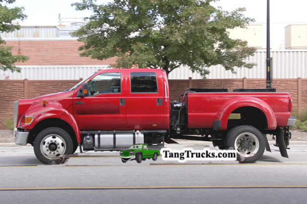 2015 Ford F-750 side