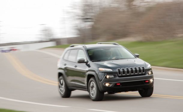 2015 Jeep Cherokee Front view