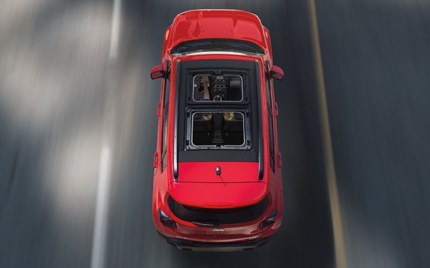2015 Jeep Renegade red top