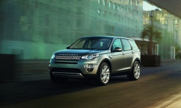 2015 Land Rover Discovery Sport front angle