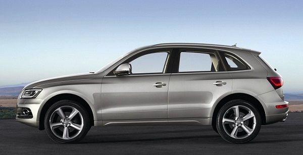 2016 Audi Q5 side view