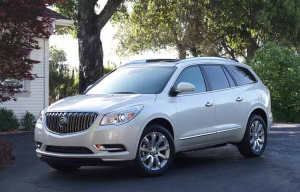 2016 Buick Enclave front view