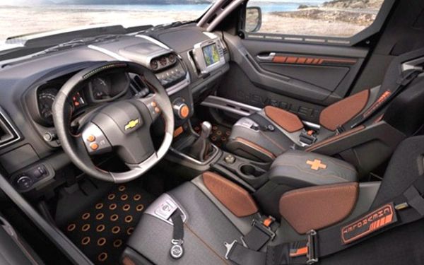 2016 Chevrolet Colorado ZR2 interior