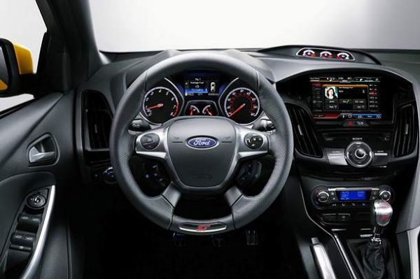 2016 Ford Kuga interior