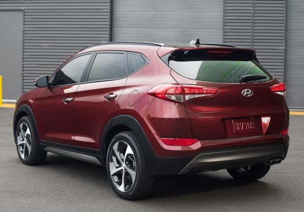 2016 Hyundai Tucson rear