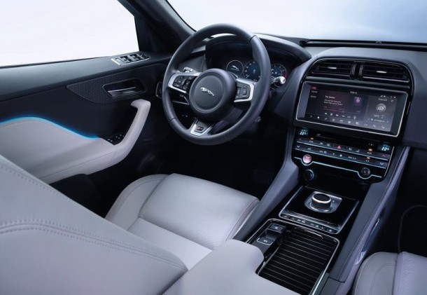 2016 Jaguar F-Pace interior