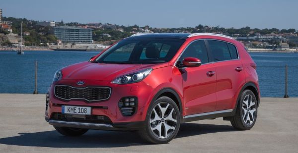 2016 Kia Sportage front side vew