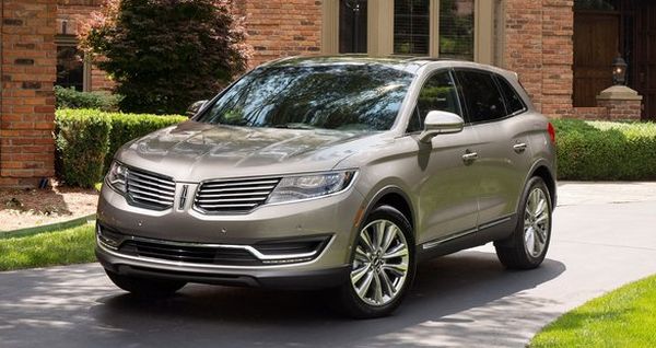2016 Lincoln MKX front side