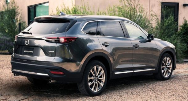 2016 Mazda CX-9 rear view