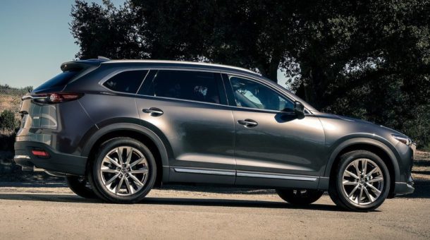 2016 Mazda CX-9 side view