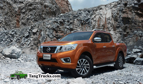 2016 Nissan Frontier front