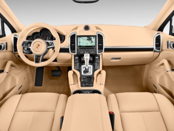 2016 Cayenne Dashboard - Source: thecarconnection.com