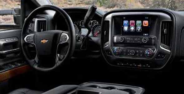 2017 Chevrolet Silverado HD interior