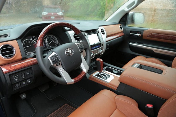 2017 Toyota Tundra interior